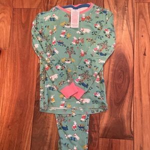 Very gently used Mini Boden Spring bunny pajamas size 6